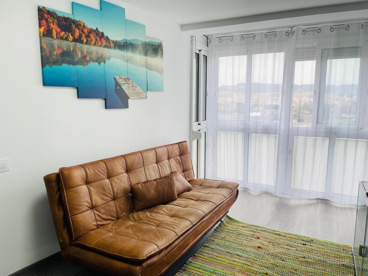 Barca 5 New Beach Apartment Sant Adria de Besos Exterior foto